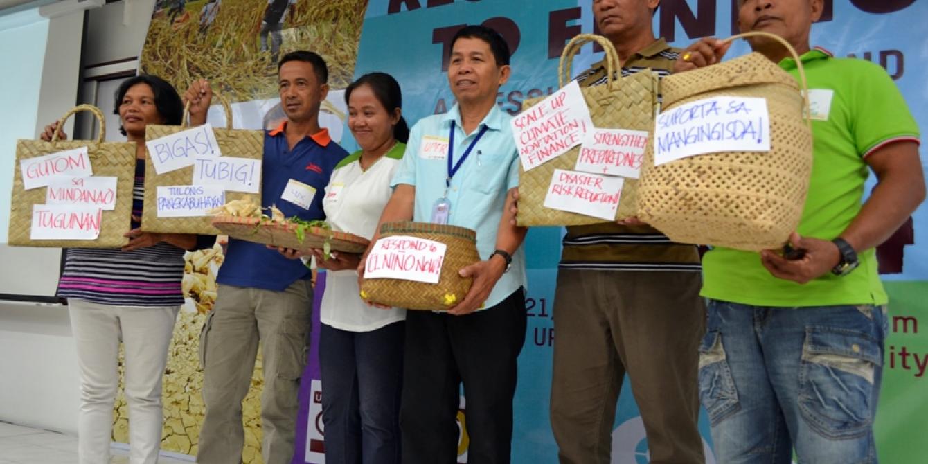 Drought-affected farmers, fisherfolk leaders urge government to step up El Niño response (Photo by Rhea Catada/Oxfam) Drought-affected farmers, fisherfolk leaders urge government to step up El Niño response (Photo by Rhea Catada/Oxfam)