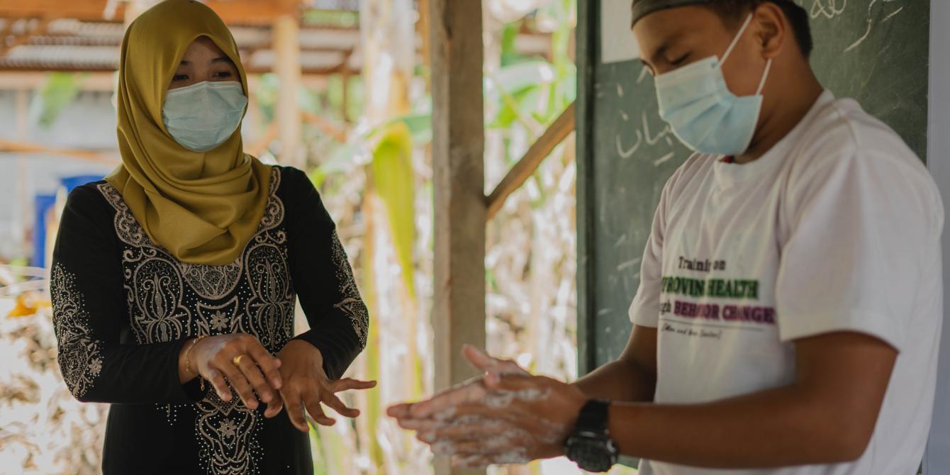 Norhaimin Omar, 26, is an elected youth council leader and health promotion champion keeping her community safe from Covid-19 and other infectious disease outbreaks by teaching young people the importance of proper handwashing and hygiene. Her village in Shariff Saydona Mustapha, Maguindanao is a designated evacuation area that hosts hundreds of families forced to flee their homes because of armed conflict, even during Covid-19 lockdowns. “My dream is for my community to be safe from violence and the corona