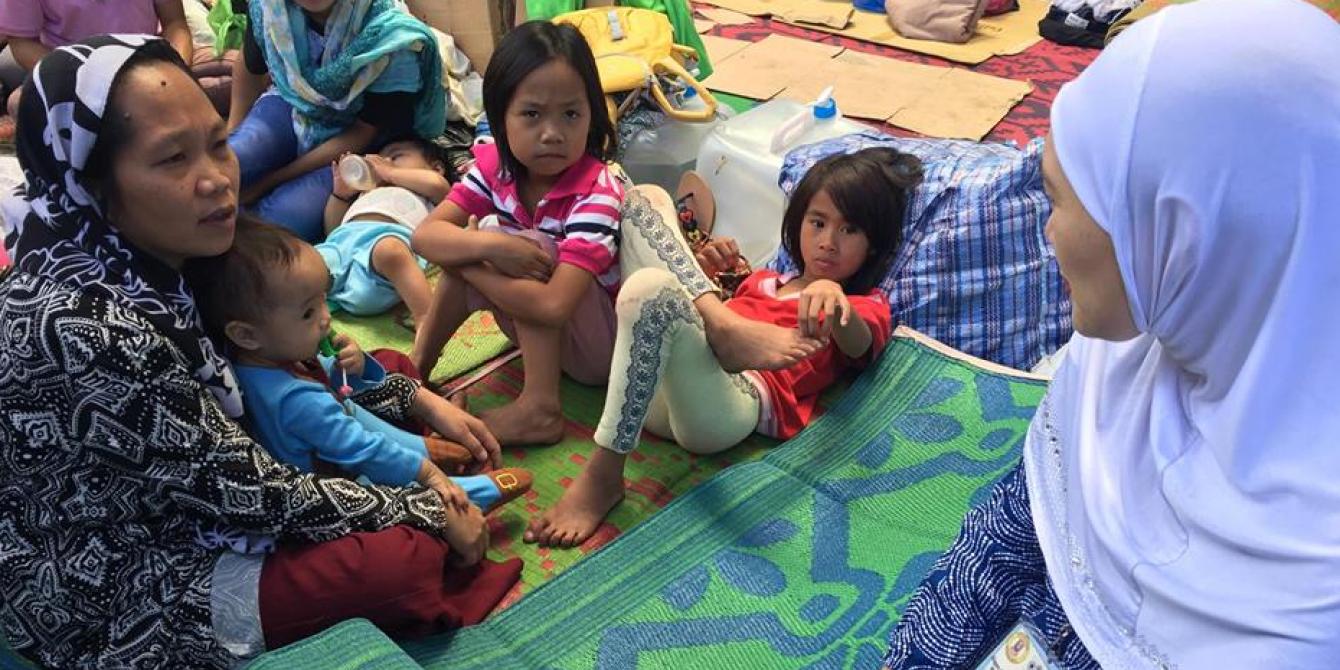 volunteers, evacuees, marawi crisis