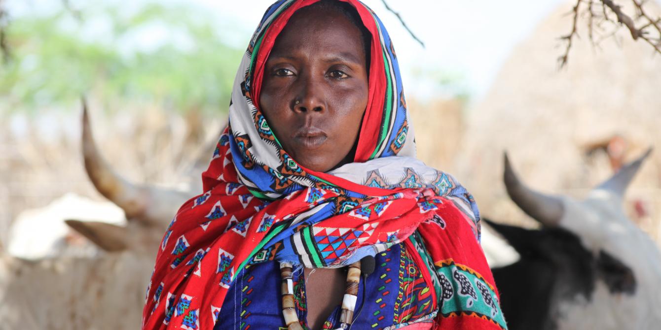 Haoua Ali, éleveuse dans la province du lac Chad, qui subit les conséquences de la crise climatique à laquelle elle a très peu contribué. Crédit:  Liga Nassandou/ Oxfam